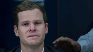 Twitteratti console tearful Steven Smith during ball-tampering press conference in Sydney Twitteratti console tearful Steven Smith during ball-tampering press conference in Sydney